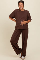 Brown Textured Knit Oversized Tee And Pants Maternity Set