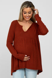 Rust Ribbed Split Neck Maternity Peplum Top