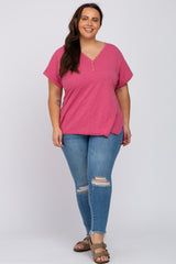 Magenta Heathered Button Accent Short Sleeve Plus Top