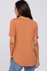 Camel Pocket Front Curved Hem Maternity Top