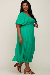 Green Smocked Puff Sleeve Plus Midi Dress