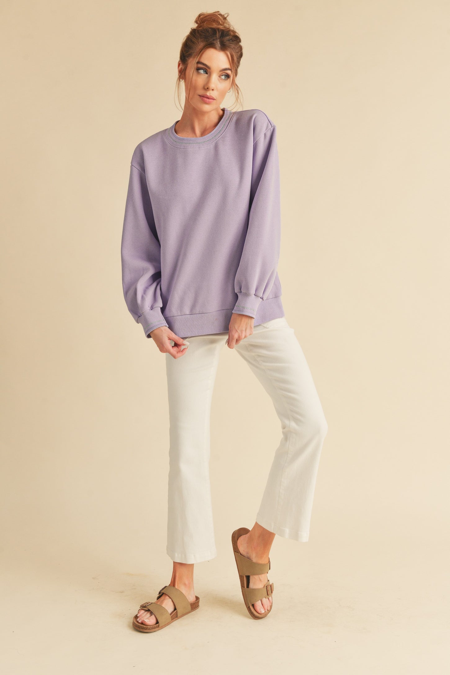 Lavender Flower Embroidered Sweatshirt Crewneck White -  in